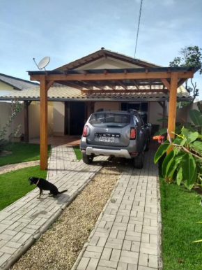 Bombinhas Canto Grande - Casa 4 Pax - Cod 292